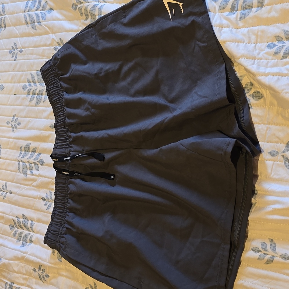 GYMSHARK SHORTS